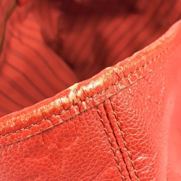 LOUIS VUITTON MonogramEmpreinte CitadinPM Shoulder Bucket with Pouch - Picture 5 of 16